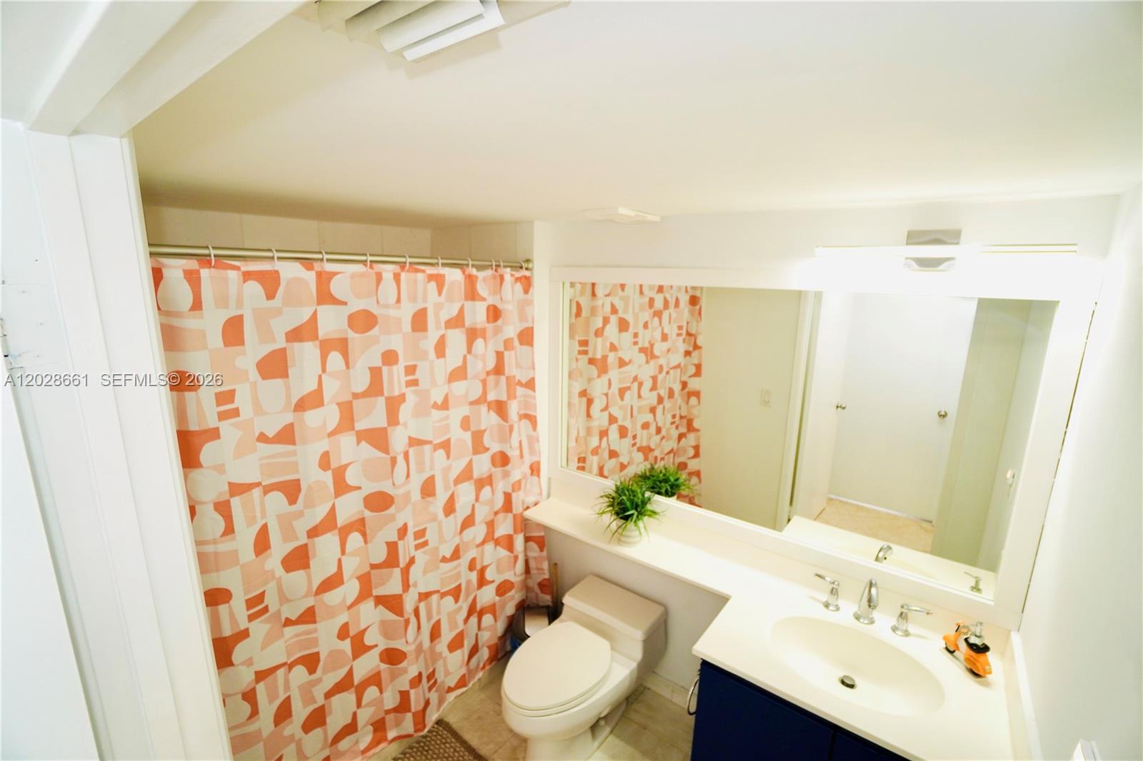 MYSTIC POINTE TOWER 600 C - Residential