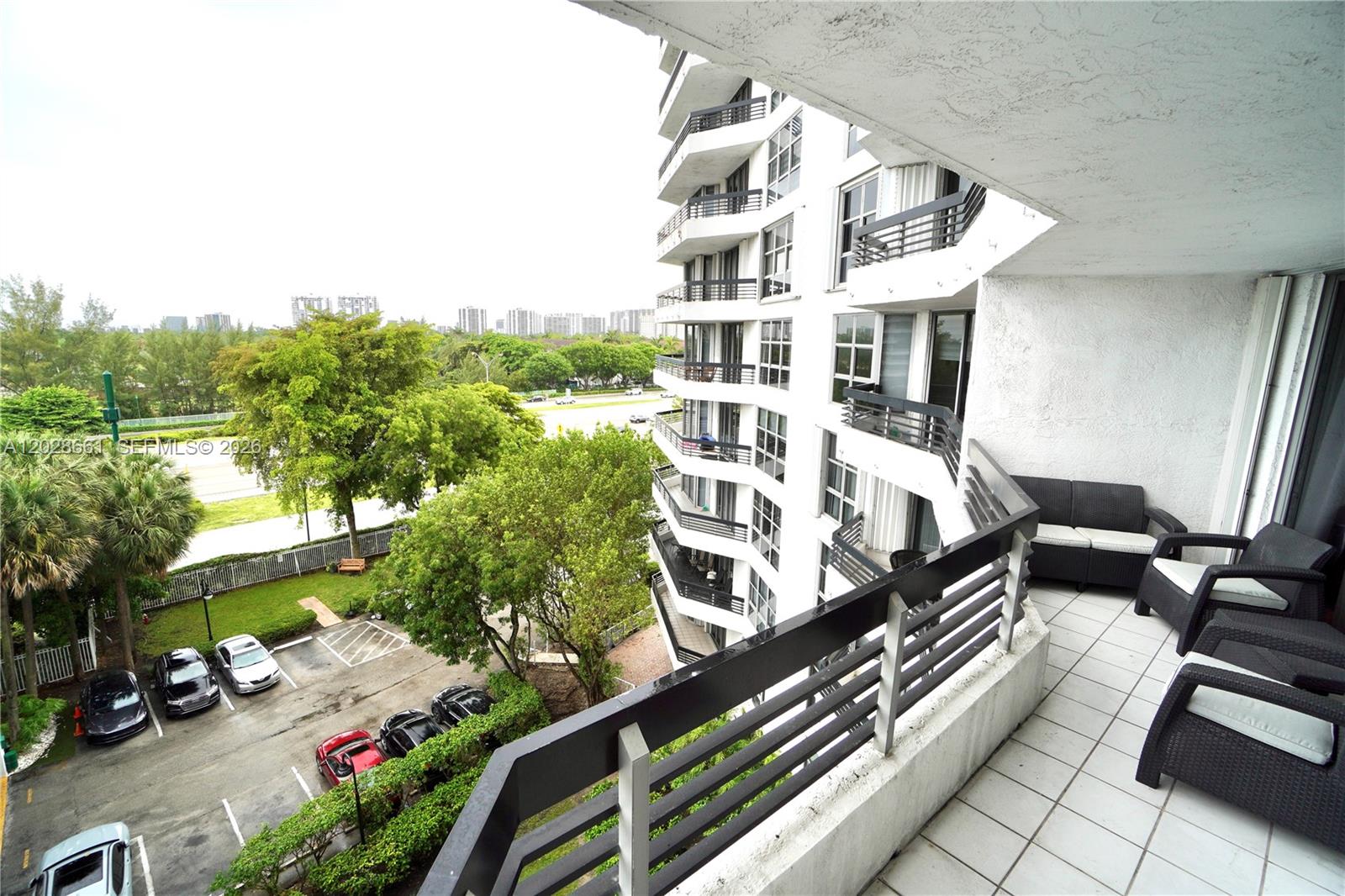 MYSTIC POINTE TOWER 600 C - Residential