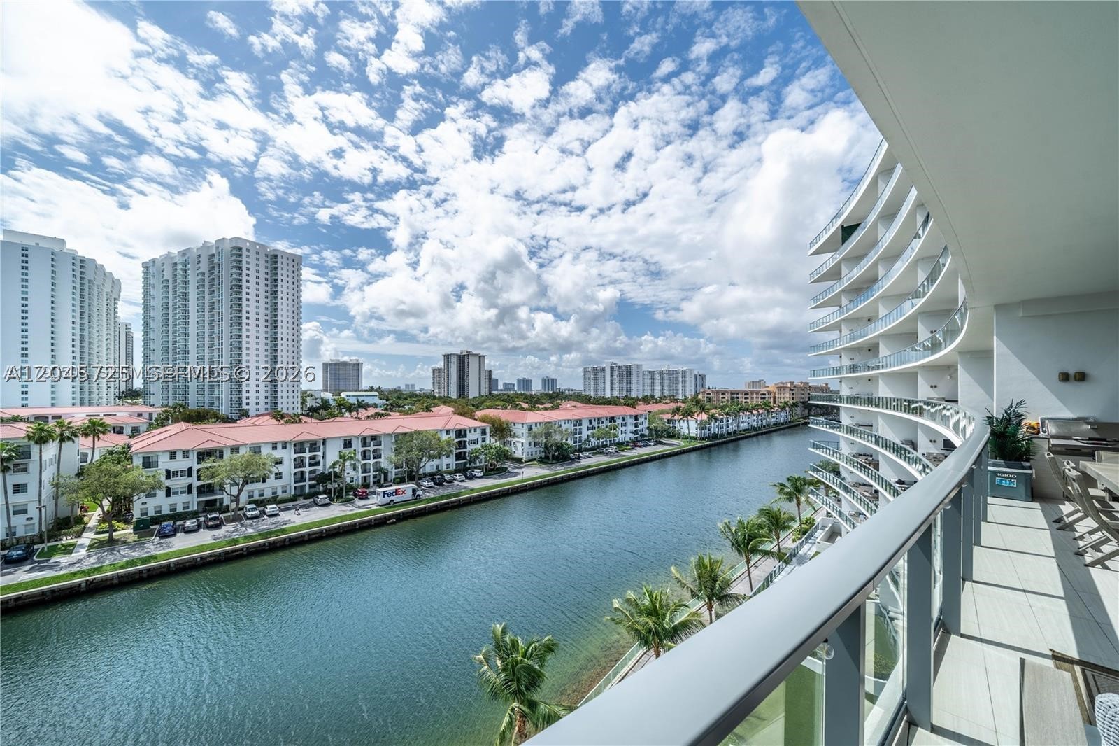 ECHO CONDO - Residential