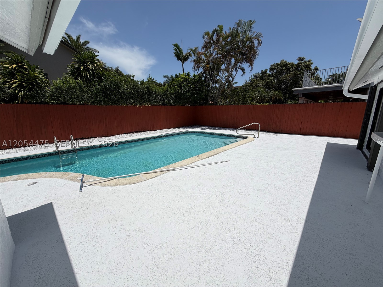 KENDALL TRAILS SUB - Residential Lease