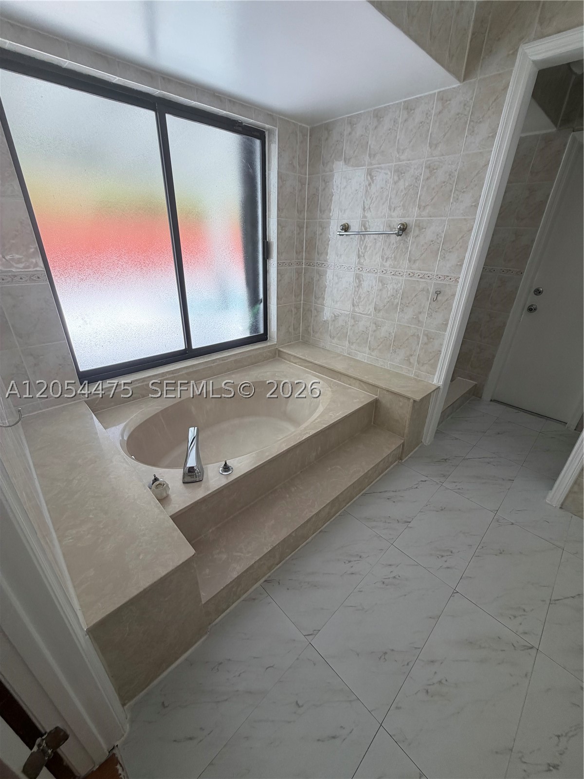 KENDALL TRAILS SUB - Residential Lease