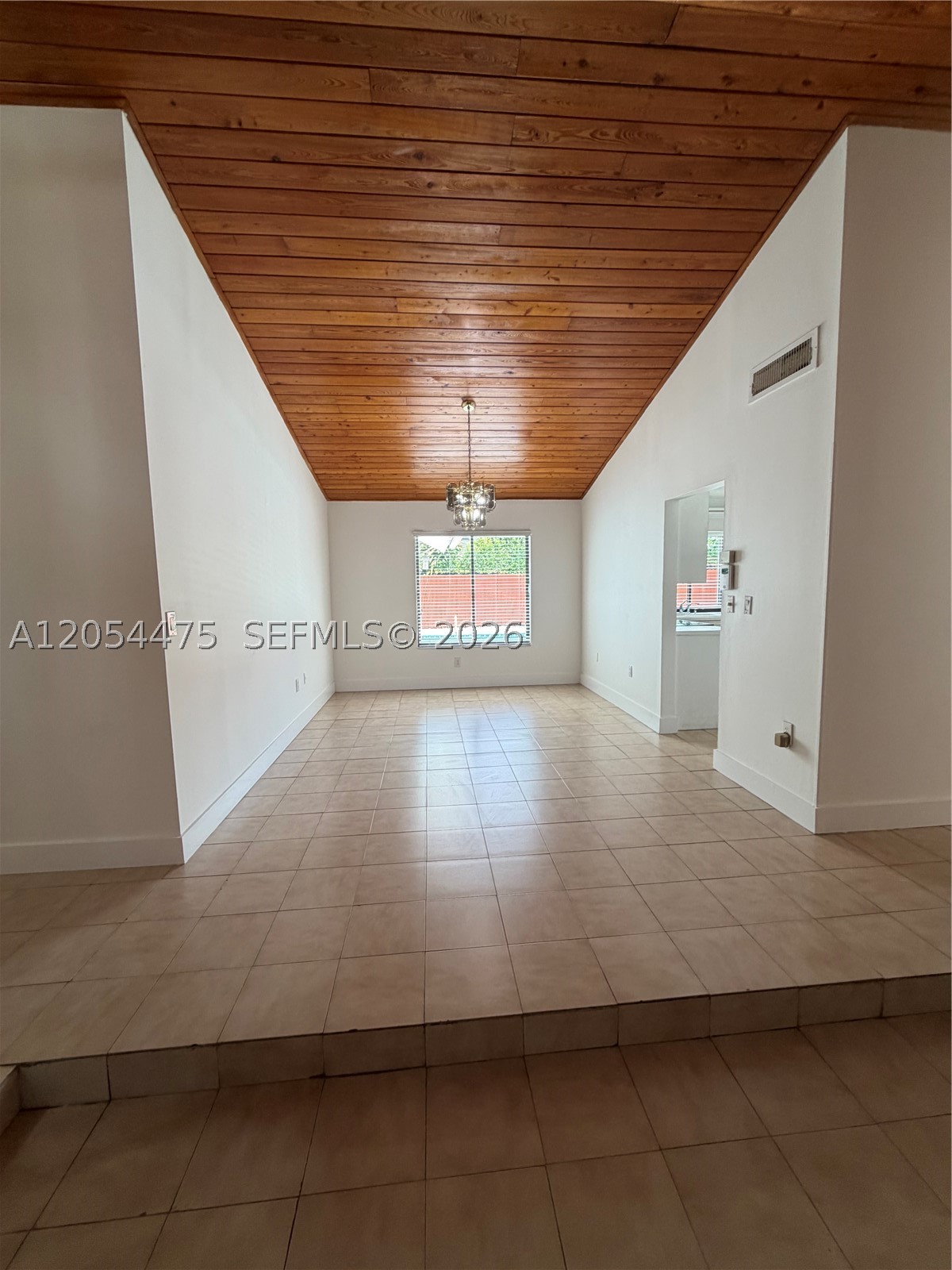 KENDALL TRAILS SUB - Residential Lease