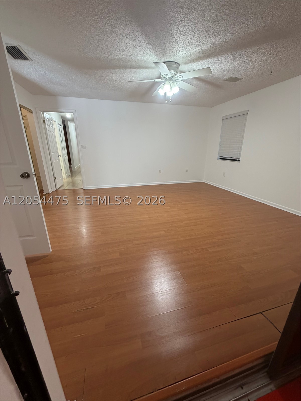 KENDALL TRAILS SUB - Residential Lease