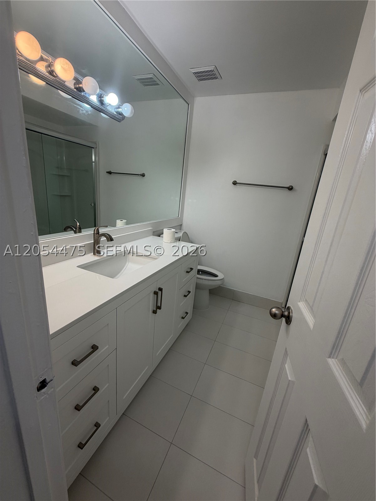 KENDALL TRAILS SUB - Residential Lease