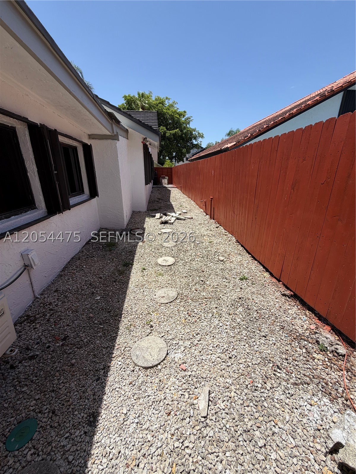 KENDALL TRAILS SUB - Residential Lease