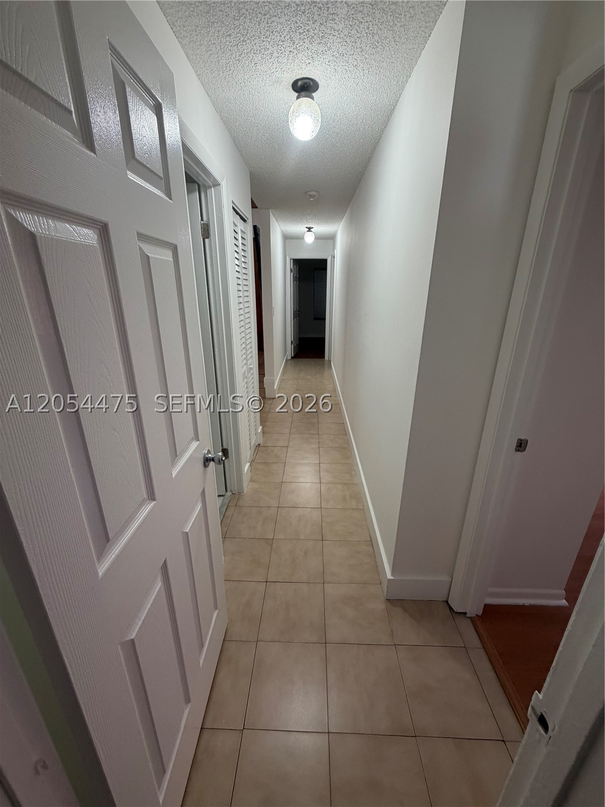 KENDALL TRAILS SUB - Residential Lease