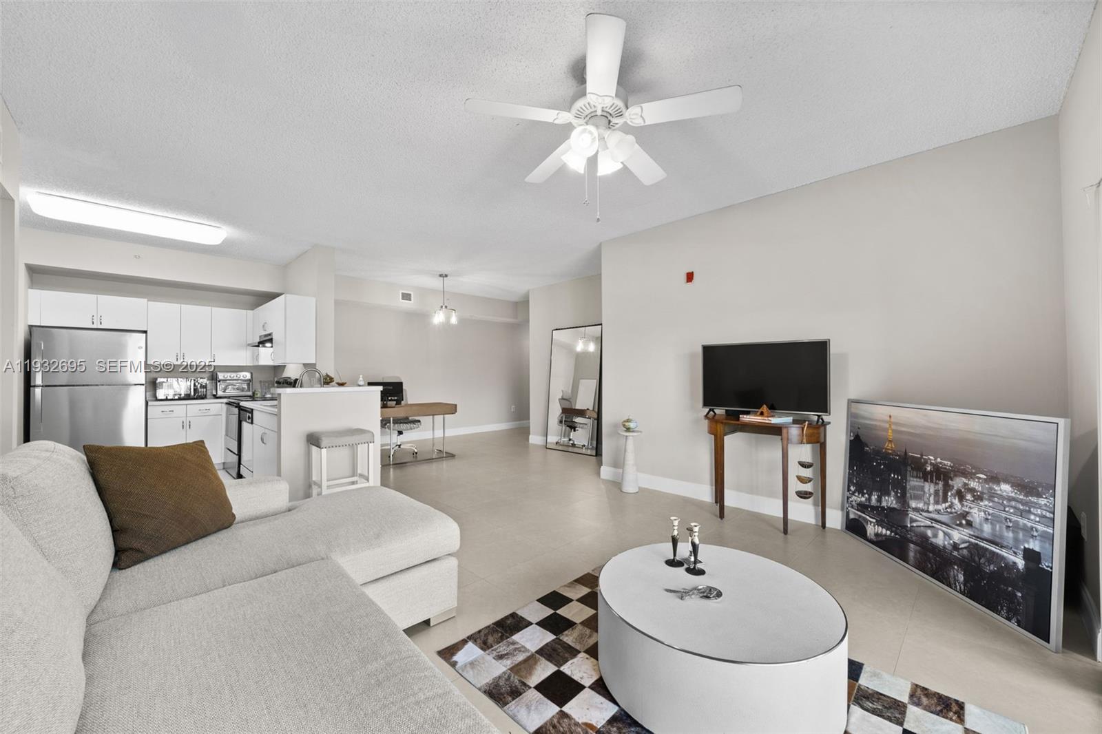 Investor friendly 2/2 located within walking distance of Nova Southeastern University College. Located in the Courtyards at Davie Condominium gated community and this location is perfect for investors which can rent immediately after purchase. This unit is the largest 2/2 floor plan with 1183 sq ft under air with a split bedroom floor plan with 2 large bedrooms. Newer Roof replaced in the last 3 years.