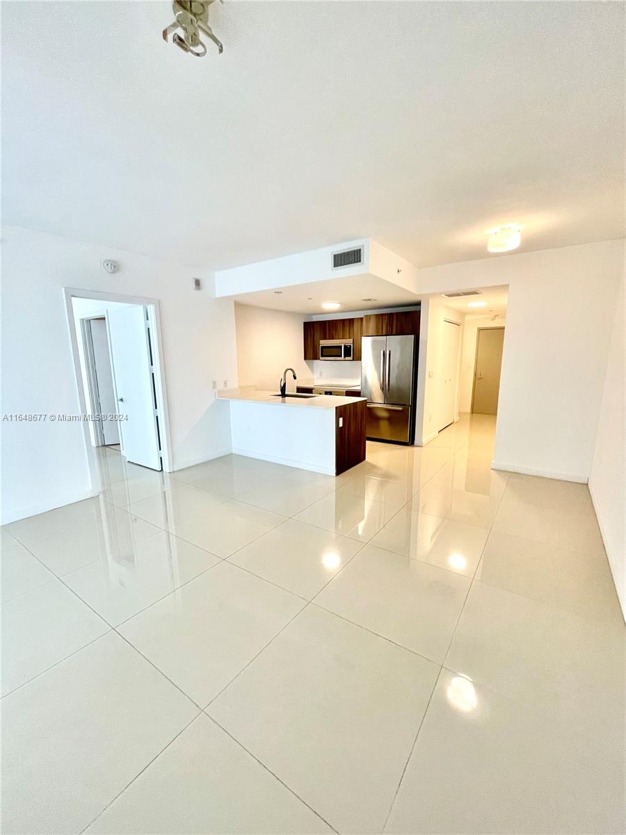 ARIA ON THE BAY CONDO - Residential Lease