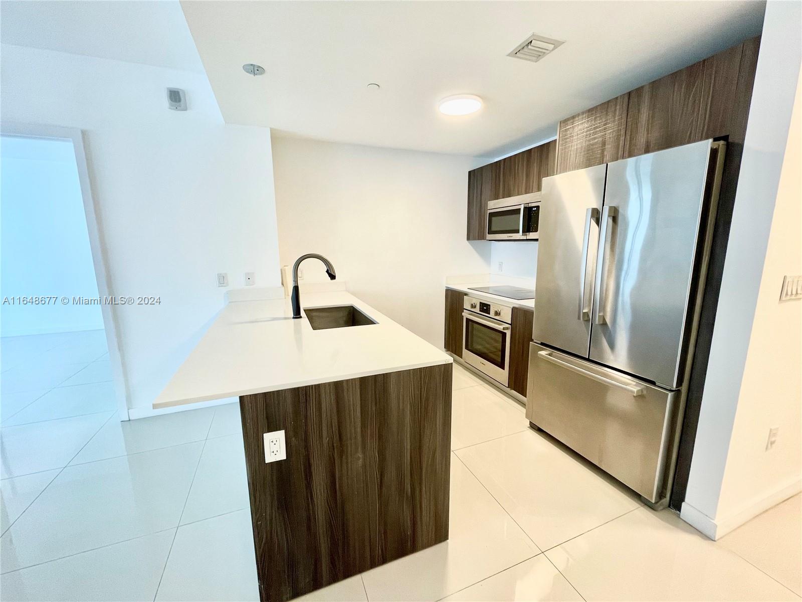 ARIA ON THE BAY CONDO - Residential Lease