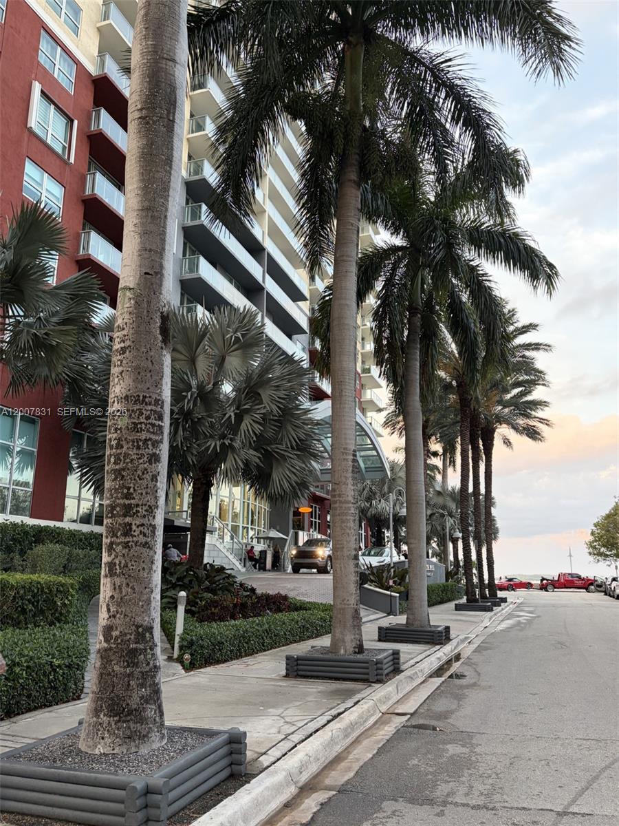 THE MARK ON BRICKELL COND - Residential