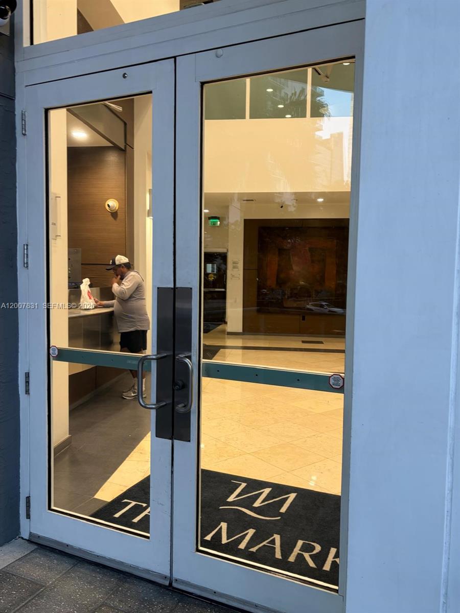THE MARK ON BRICKELL COND - Residential
