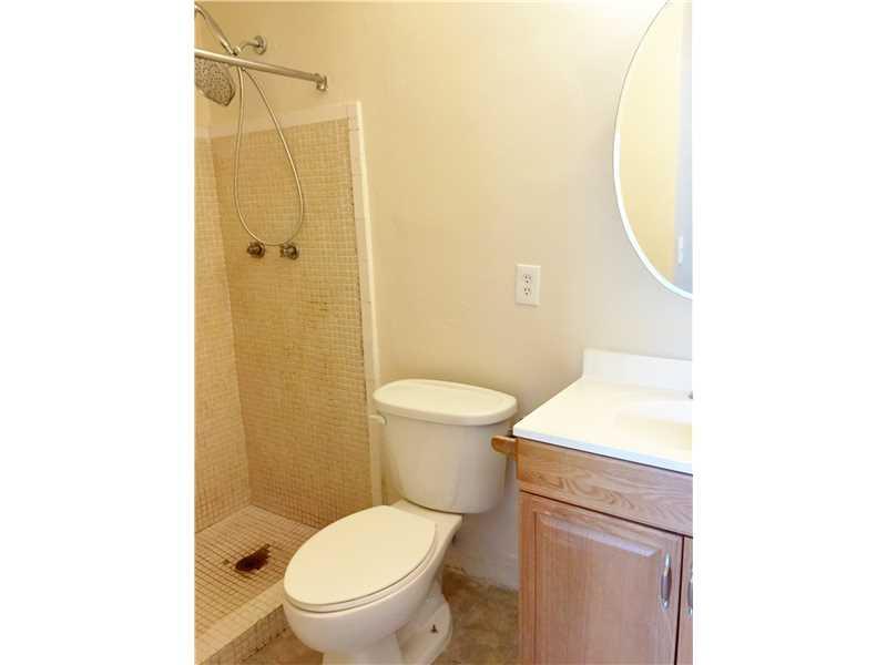 BROWARD GARDENS 21-48 B - Residential Income