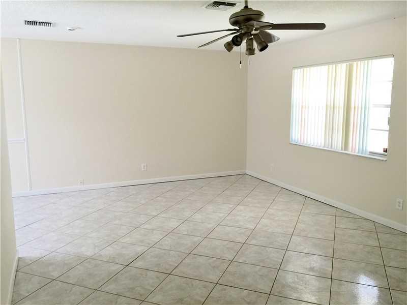 BROWARD GARDENS 21-48 B - Residential Income