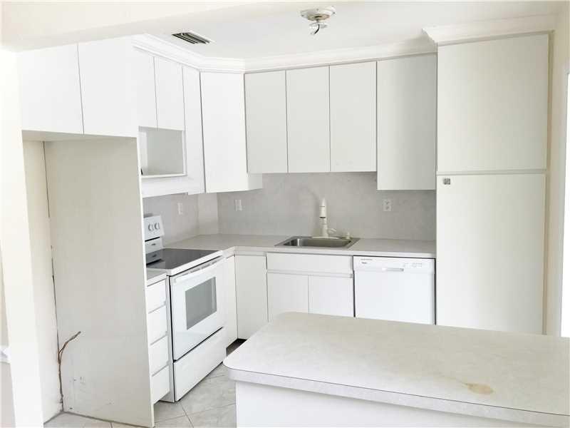 BROWARD GARDENS 21-48 B - Residential Income
