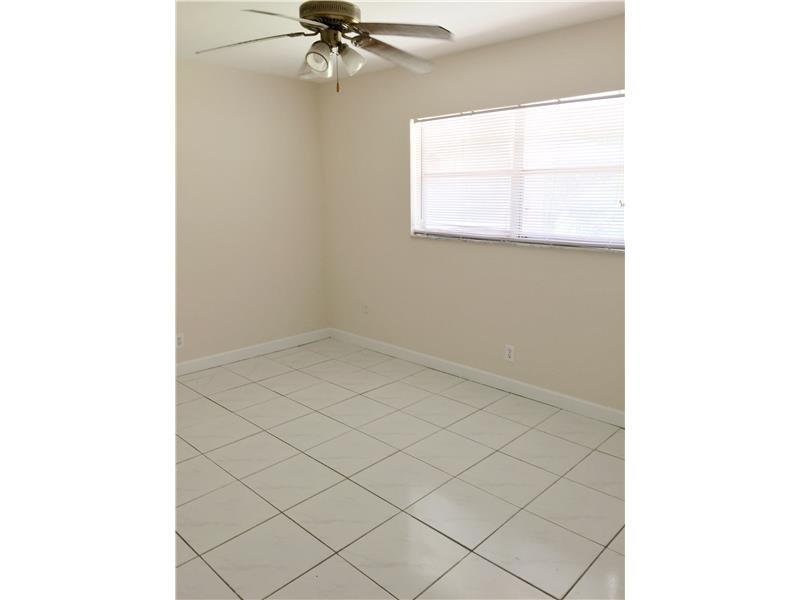 BROWARD GARDENS 21-48 B - Residential Income