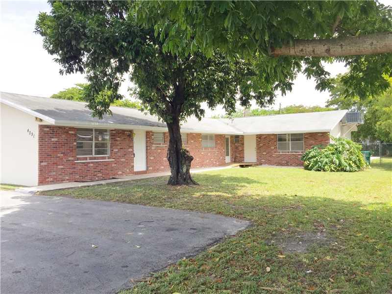 BROWARD GARDENS 21-48 B - Residential Income
