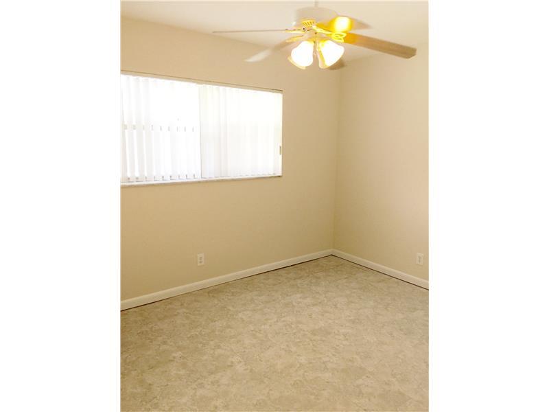 BROWARD GARDENS 21-48 B - Residential Income
