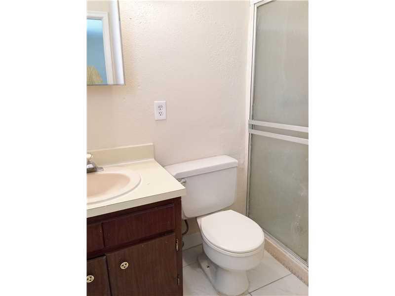 BROWARD GARDENS 21-48 B - Residential Income