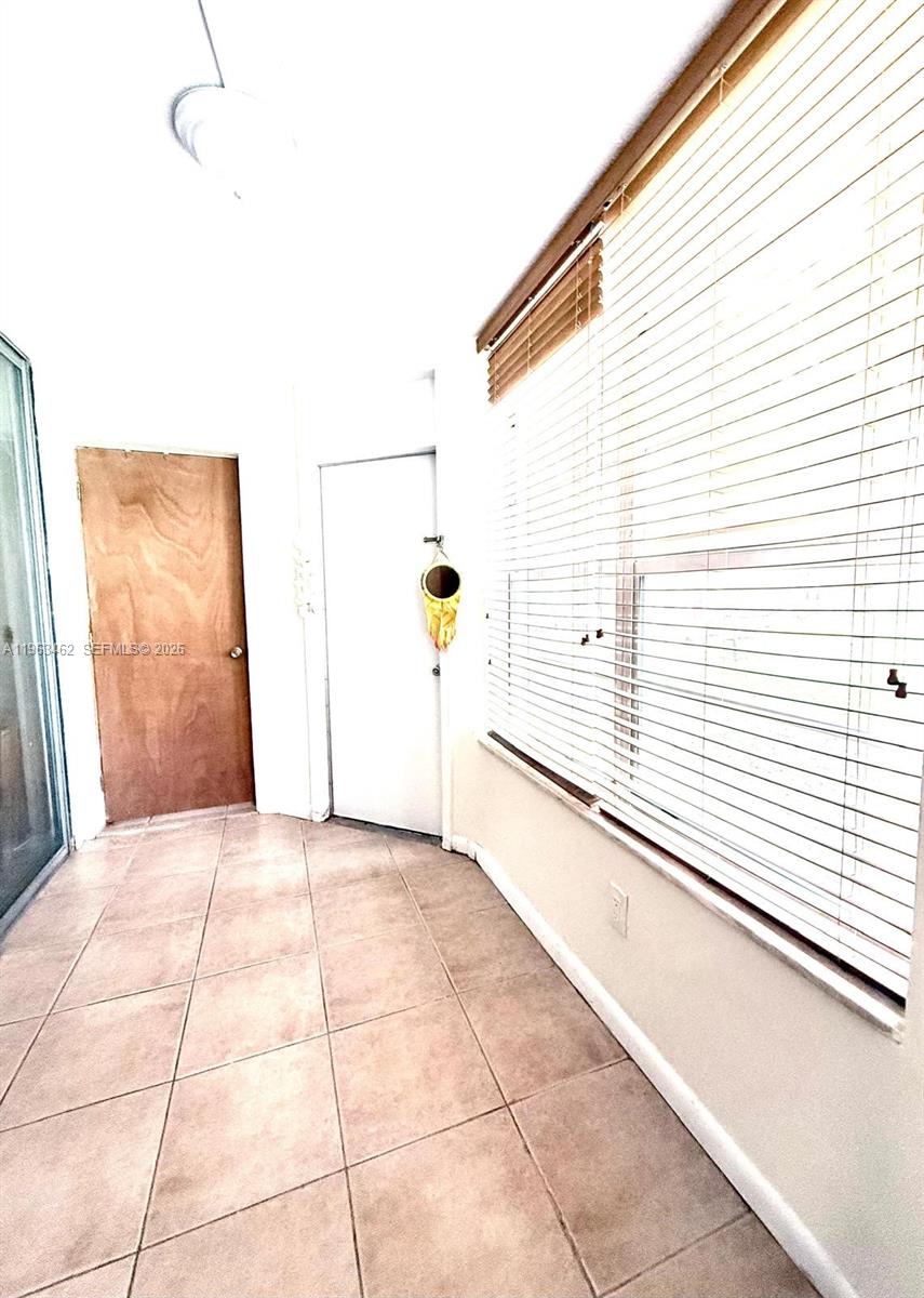 ROLLING GREEN CONDO C - Residential