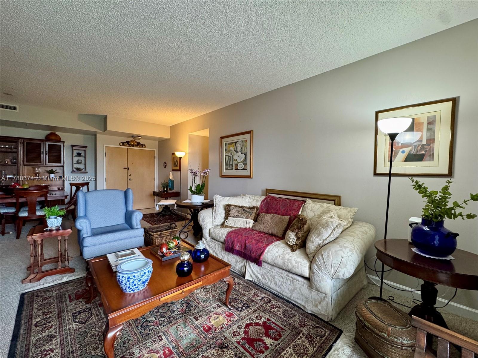 DORAL HOUSE CONDO NO 2 - Residential