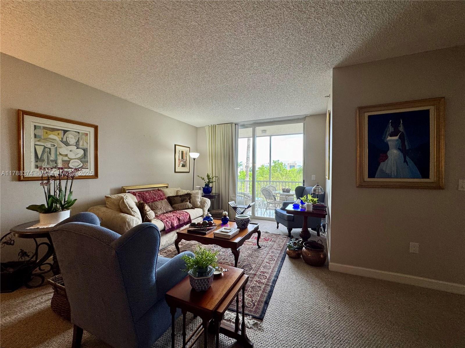 DORAL HOUSE CONDO NO 2 - Residential