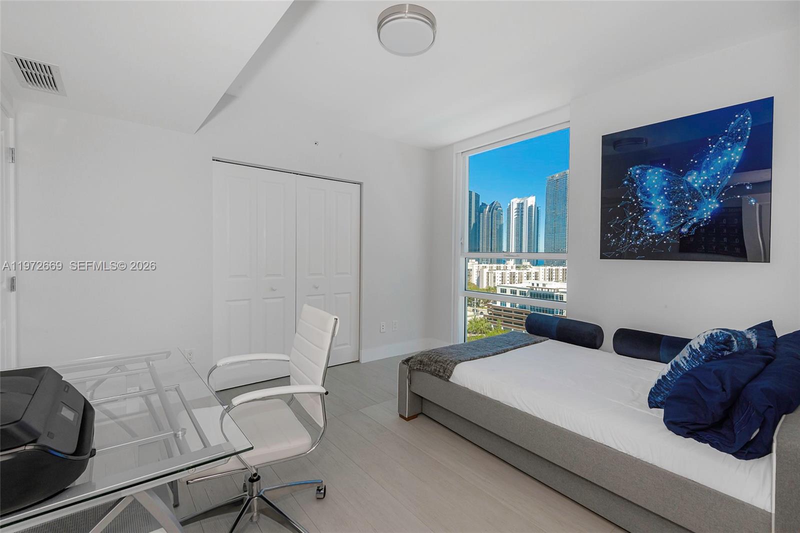 400 SUNNY ISLES CONDO EAS - Residential