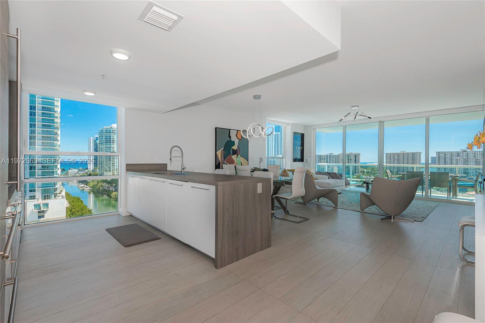 400 SUNNY ISLES CONDO EAS - Residential