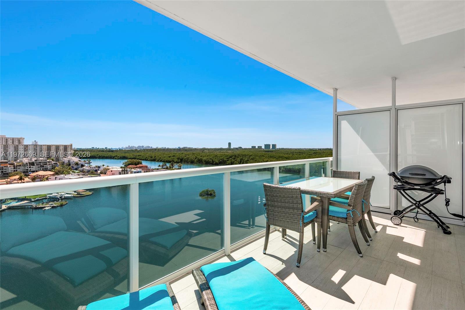 400 SUNNY ISLES CONDO EAS - Residential