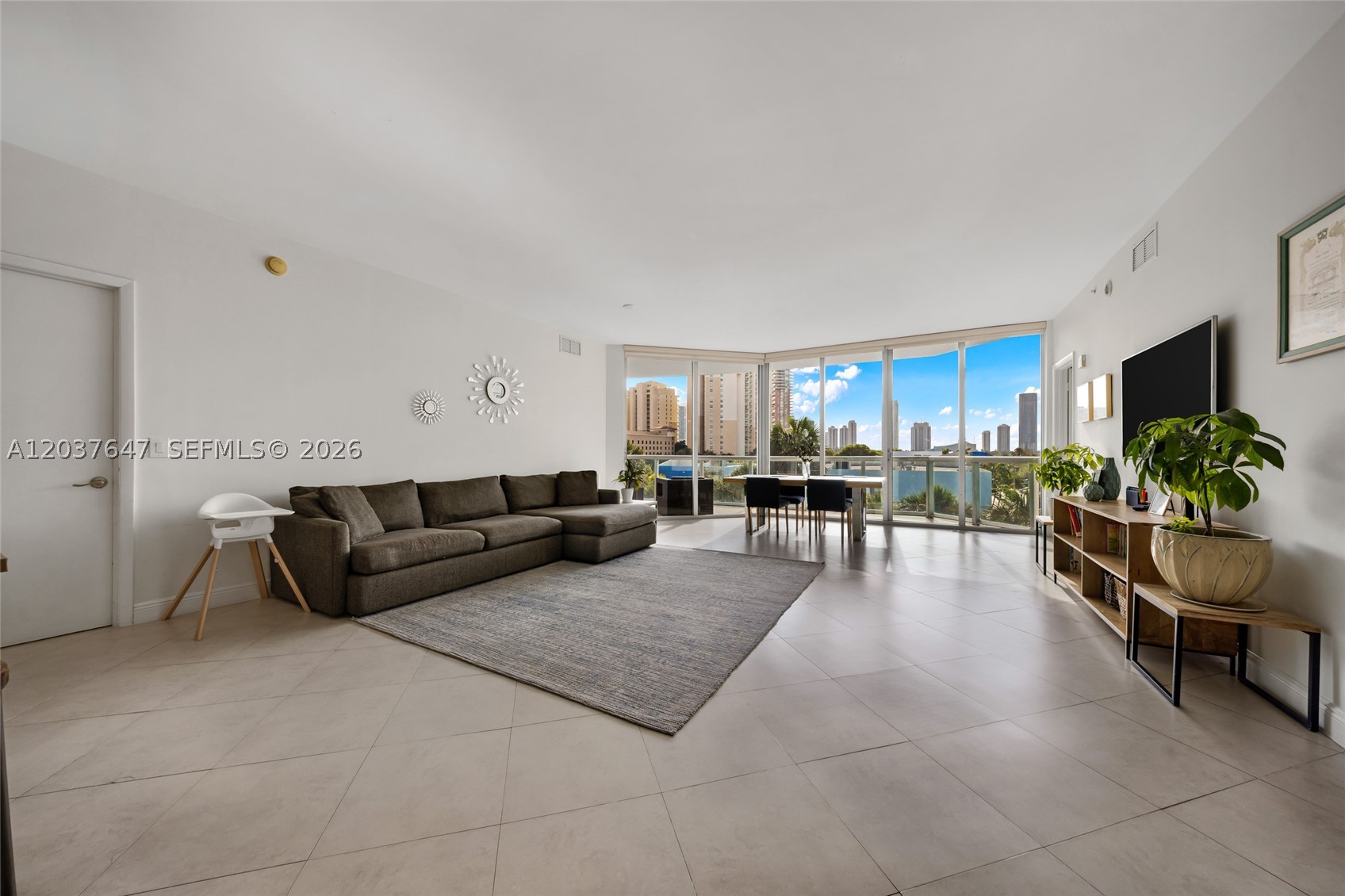 THE ATRIUM AT AVENTURA CO - Residential