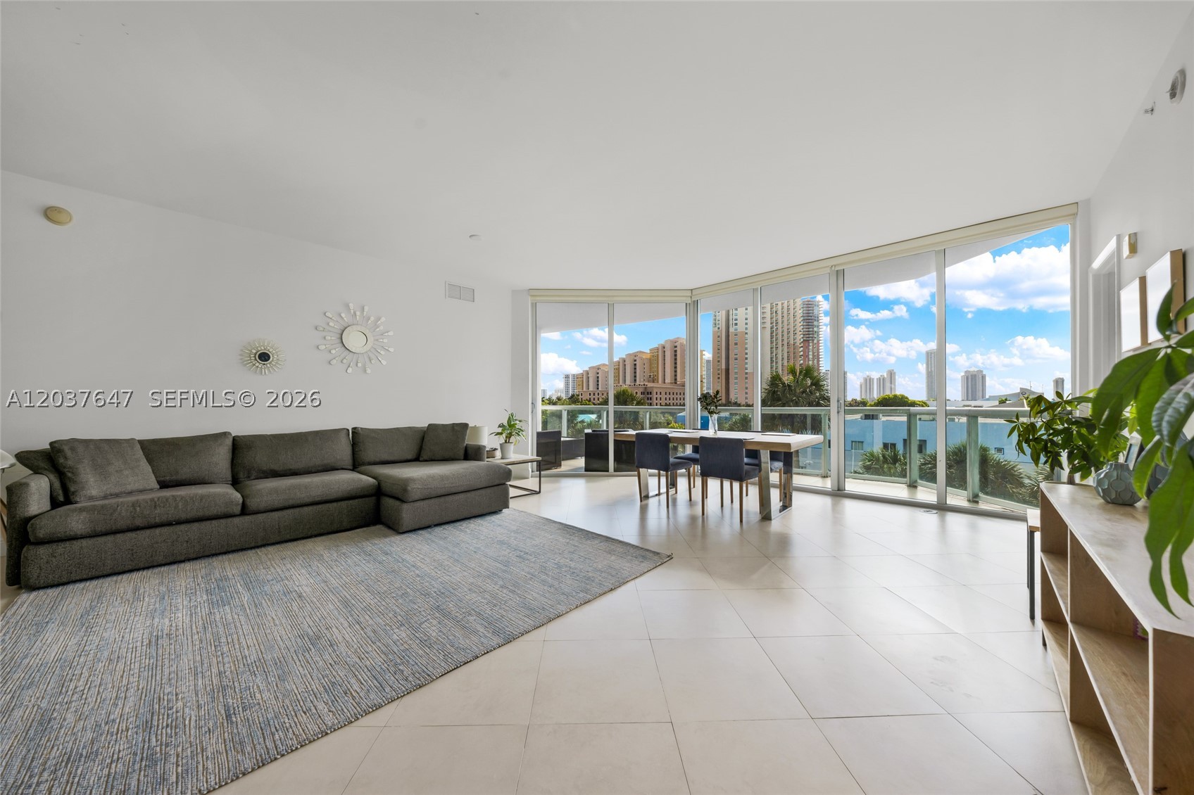 THE ATRIUM AT AVENTURA CO - Residential