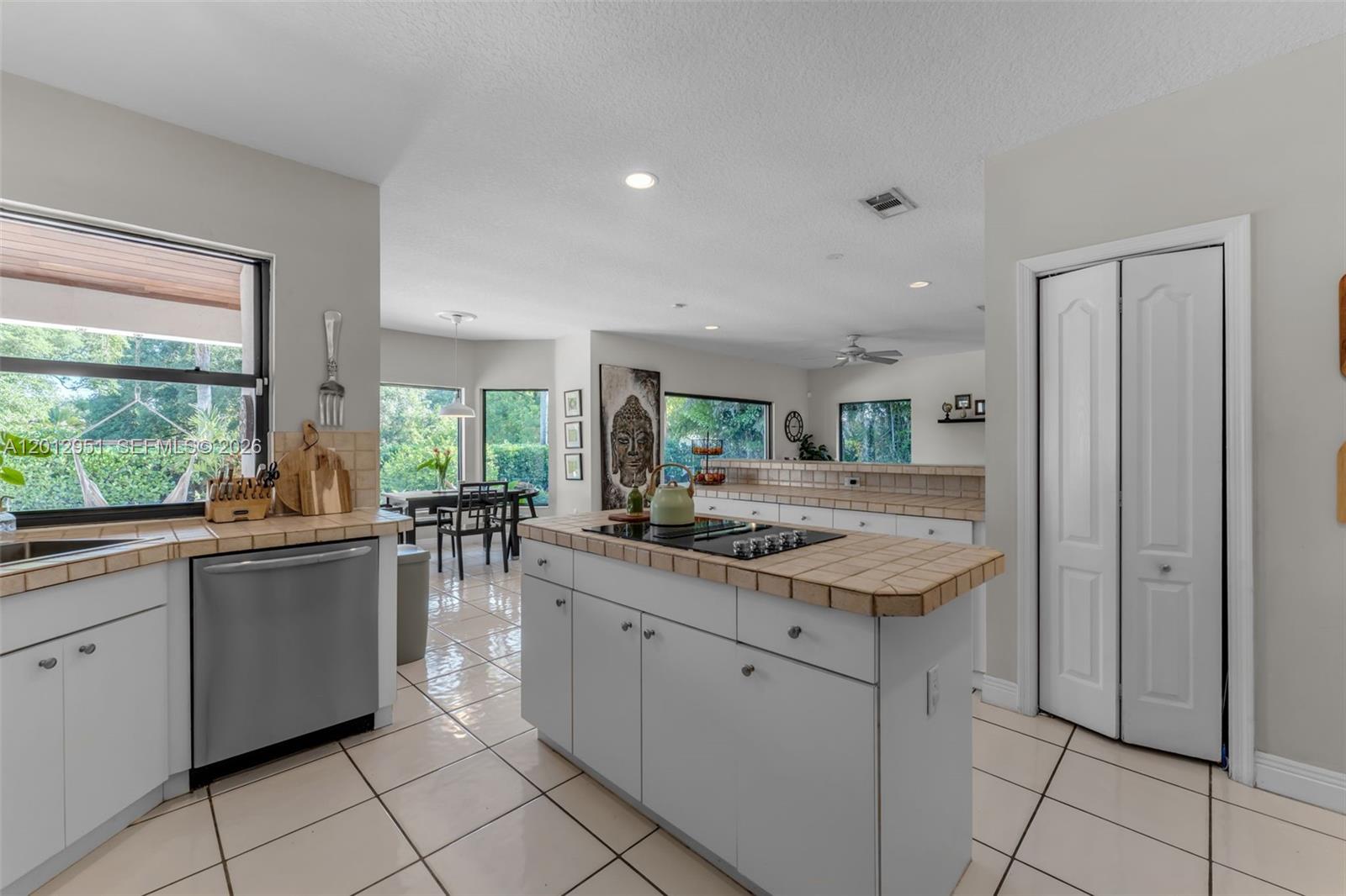 SHARON ESTATES - Residential