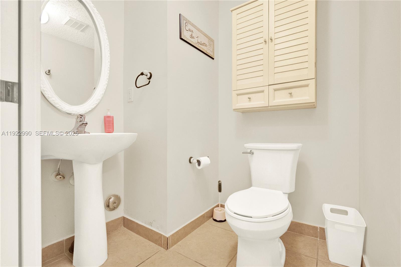 TOWNGATE CONDO EIGHT - Residential Lease