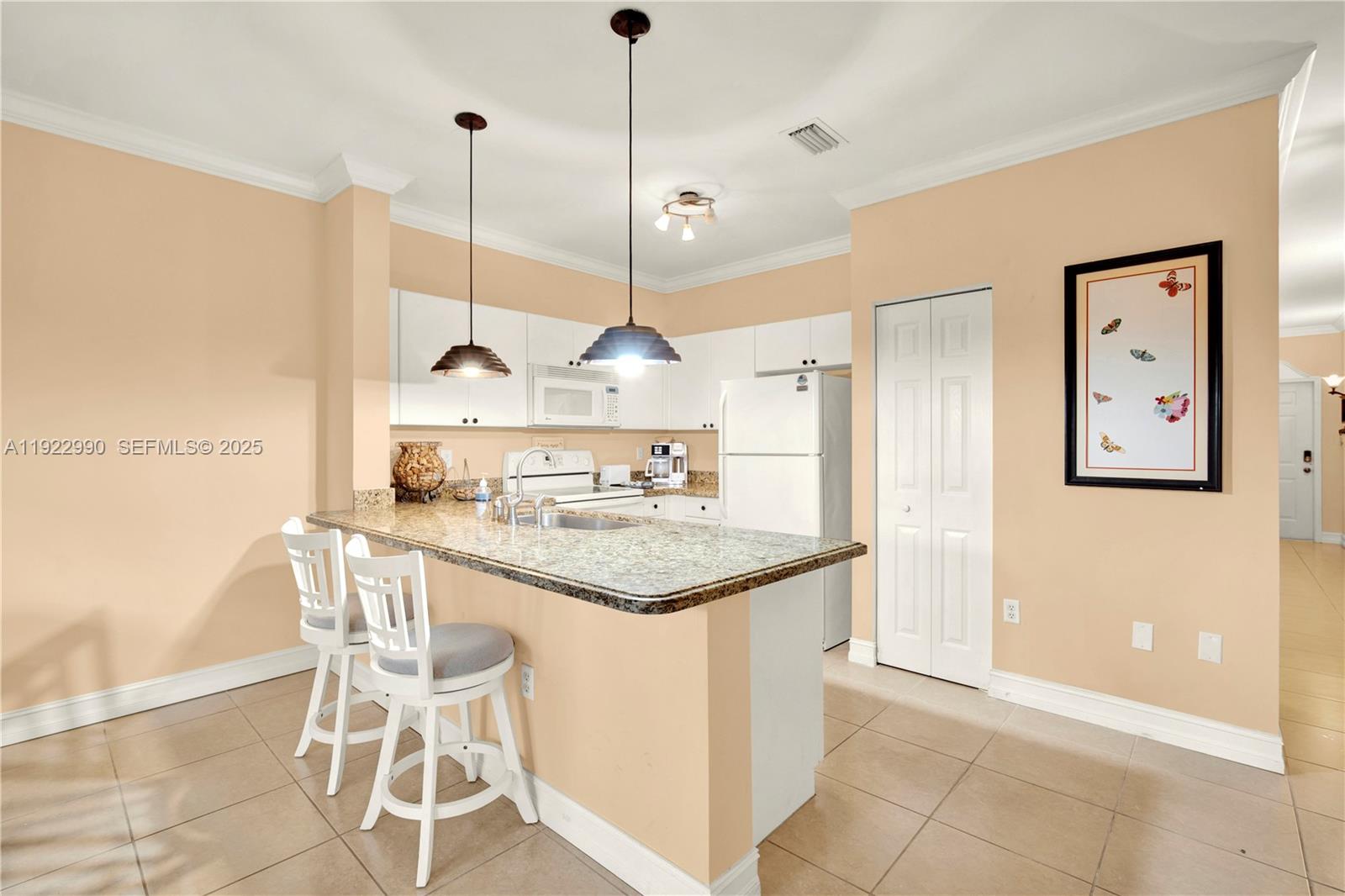 TOWNGATE CONDO EIGHT - Residential Lease