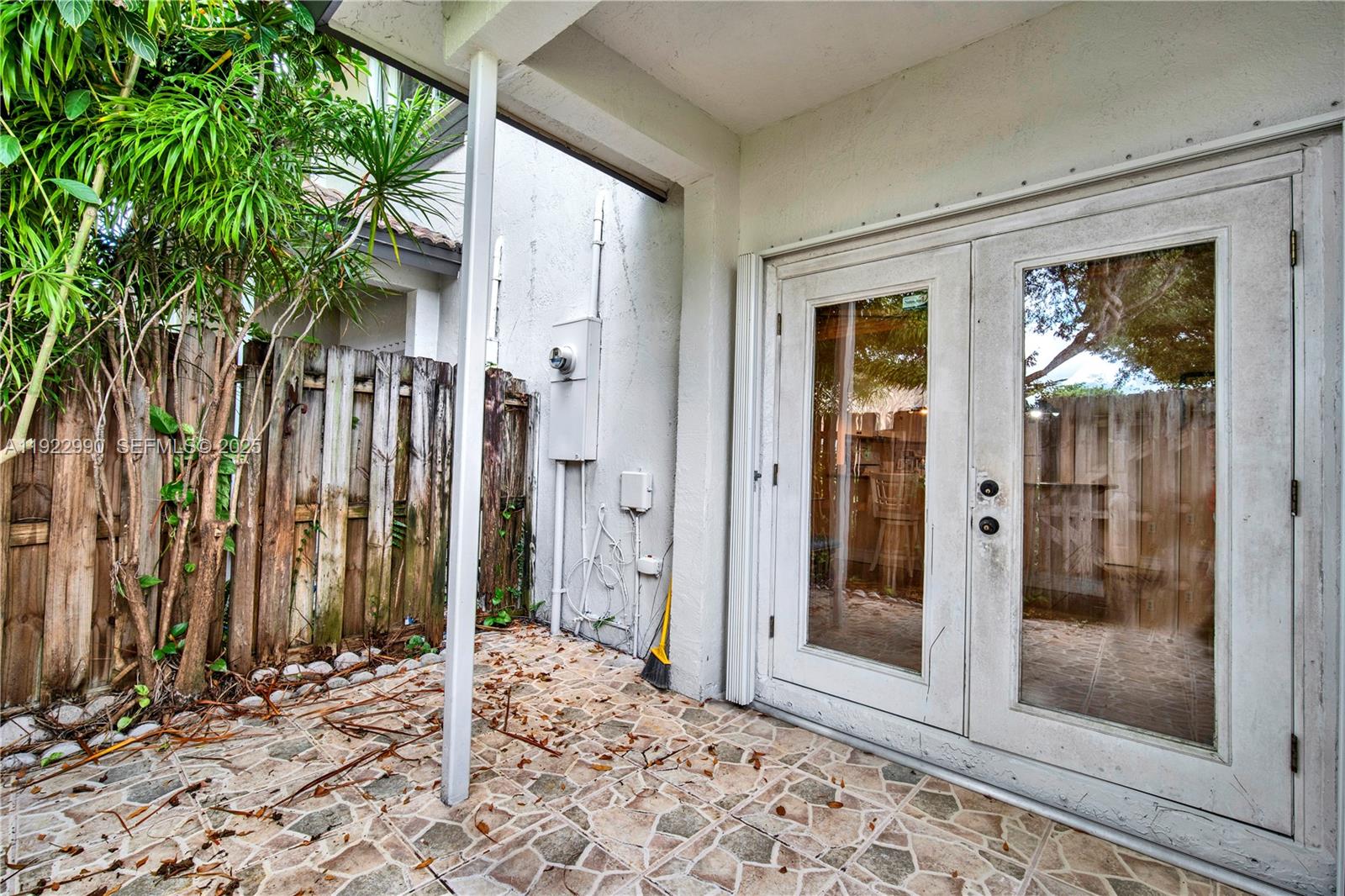 TOWNGATE CONDO EIGHT - Residential Lease