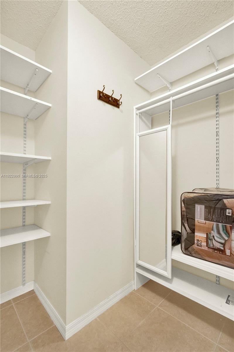 TOWNGATE CONDO EIGHT - Residential Lease