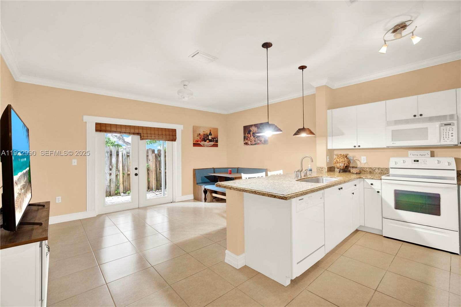 TOWNGATE CONDO EIGHT - Residential Lease