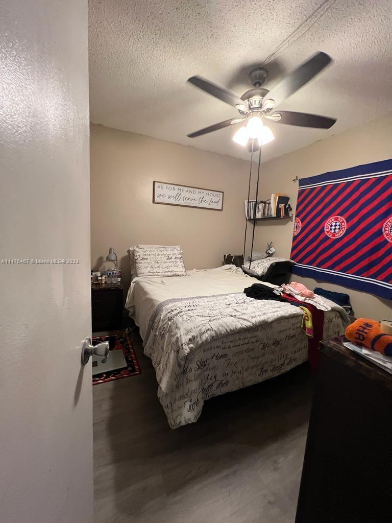 COUNTRY GARDENS CONDO - Residential