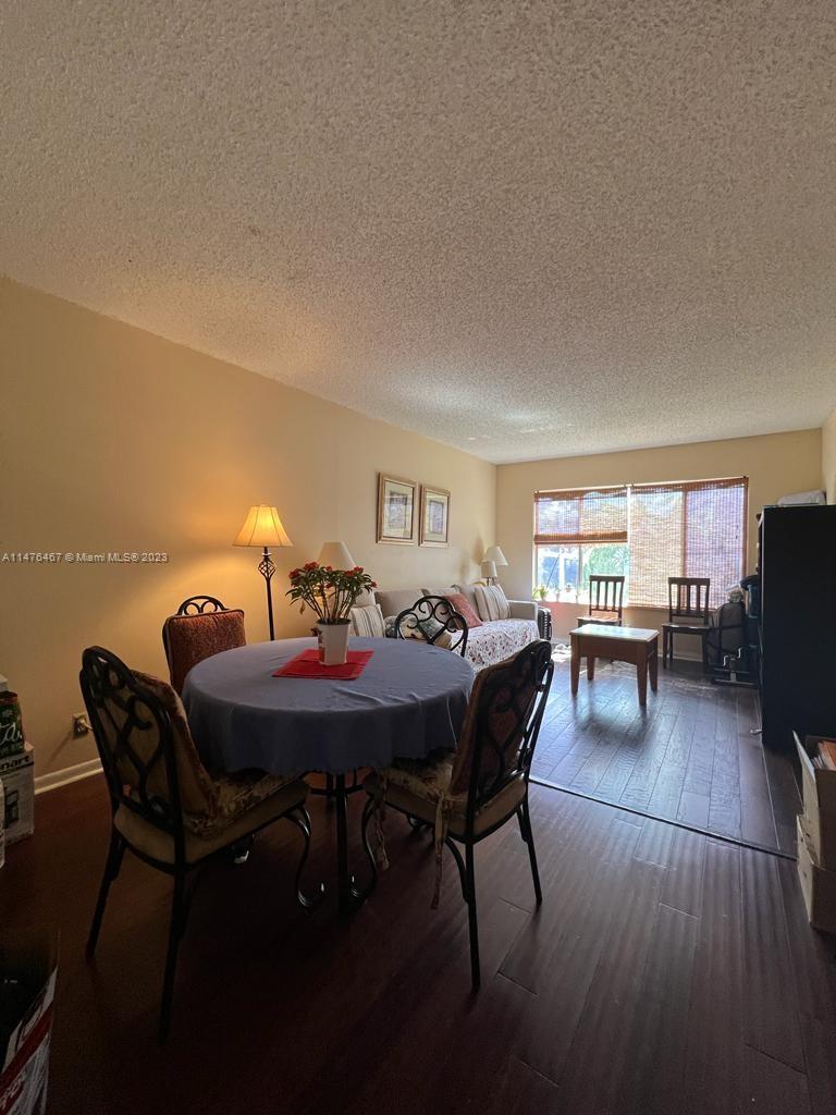 COUNTRY GARDENS CONDO - Residential