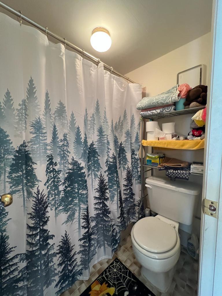 COUNTRY GARDENS CONDO - Residential