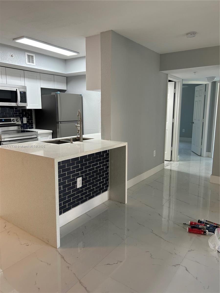 AVENTINE AT MIRAMAR CONDO - Residential Lease