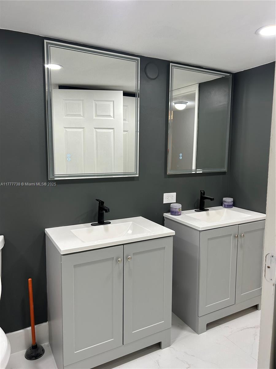 AVENTINE AT MIRAMAR CONDO - Residential Lease