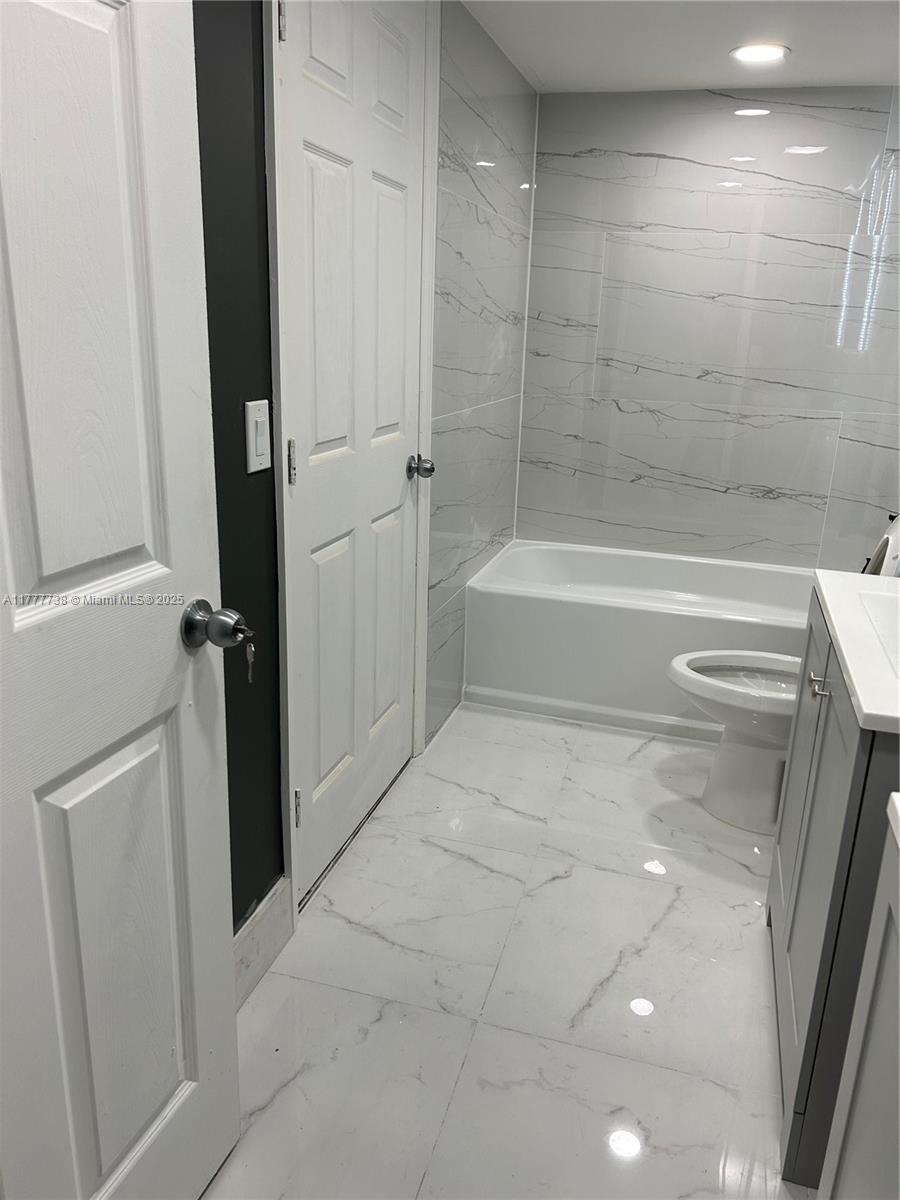 AVENTINE AT MIRAMAR CONDO - Residential Lease