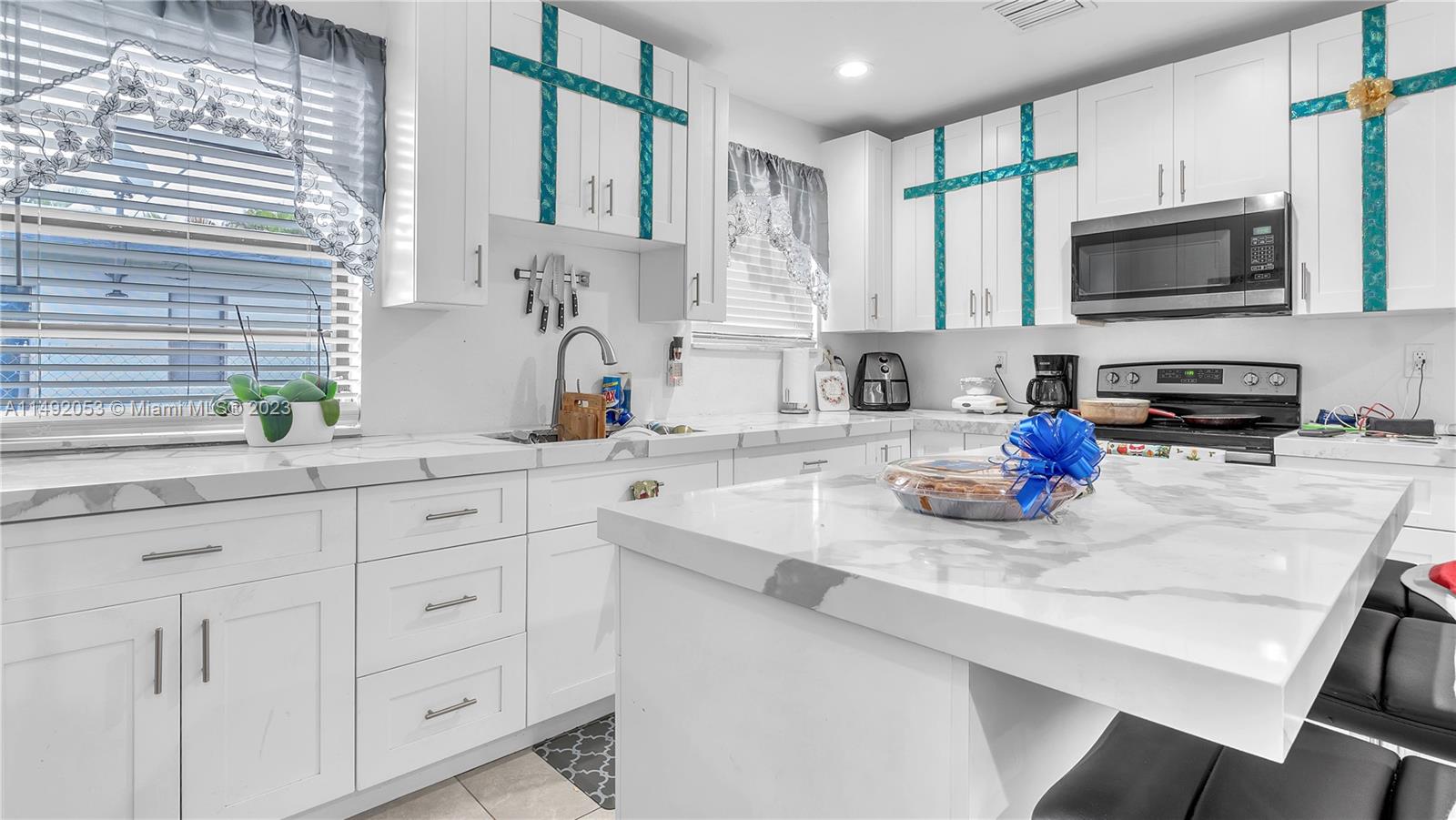 PINE RIDGE PARK - Residential