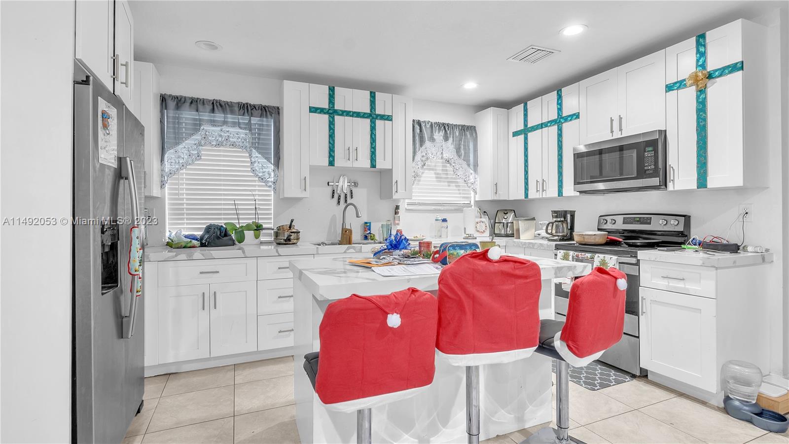 PINE RIDGE PARK - Residential