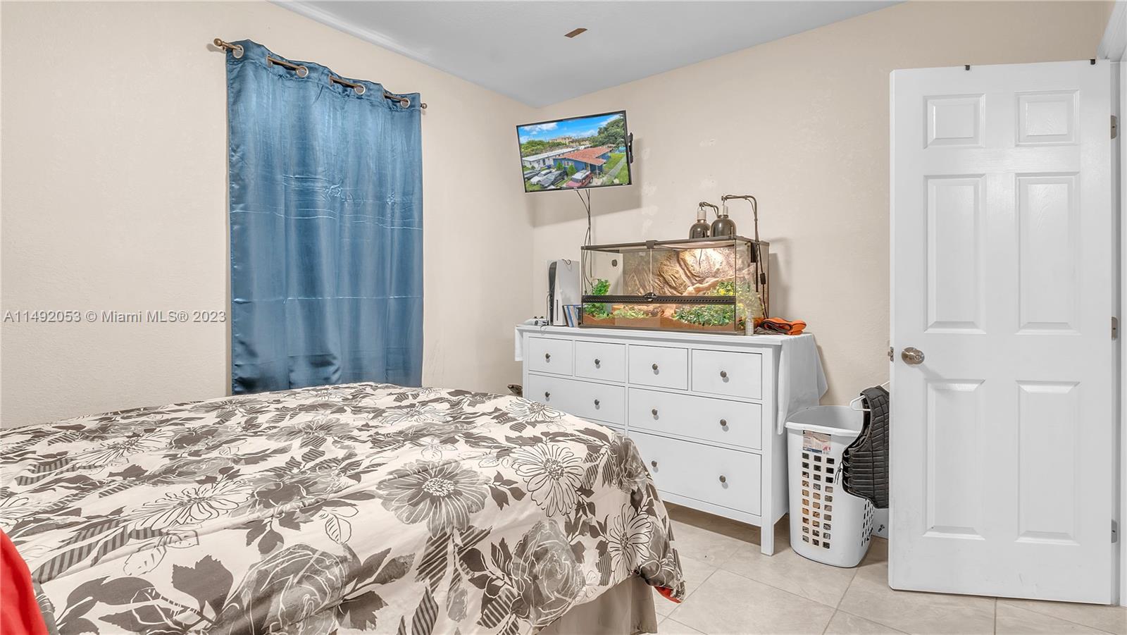 PINE RIDGE PARK - Residential