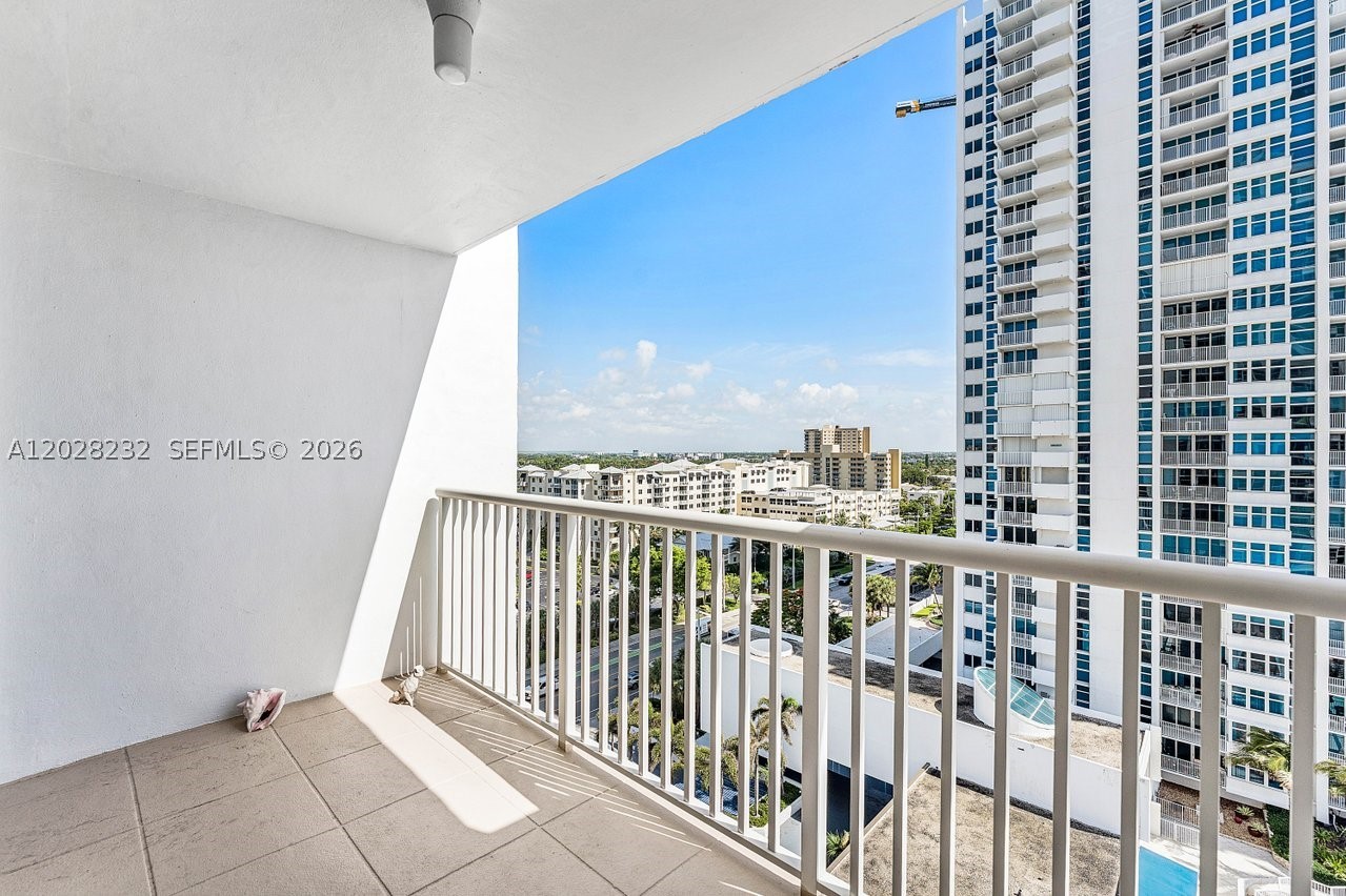 RENAISSANCE OF POMPANO BE - Residential