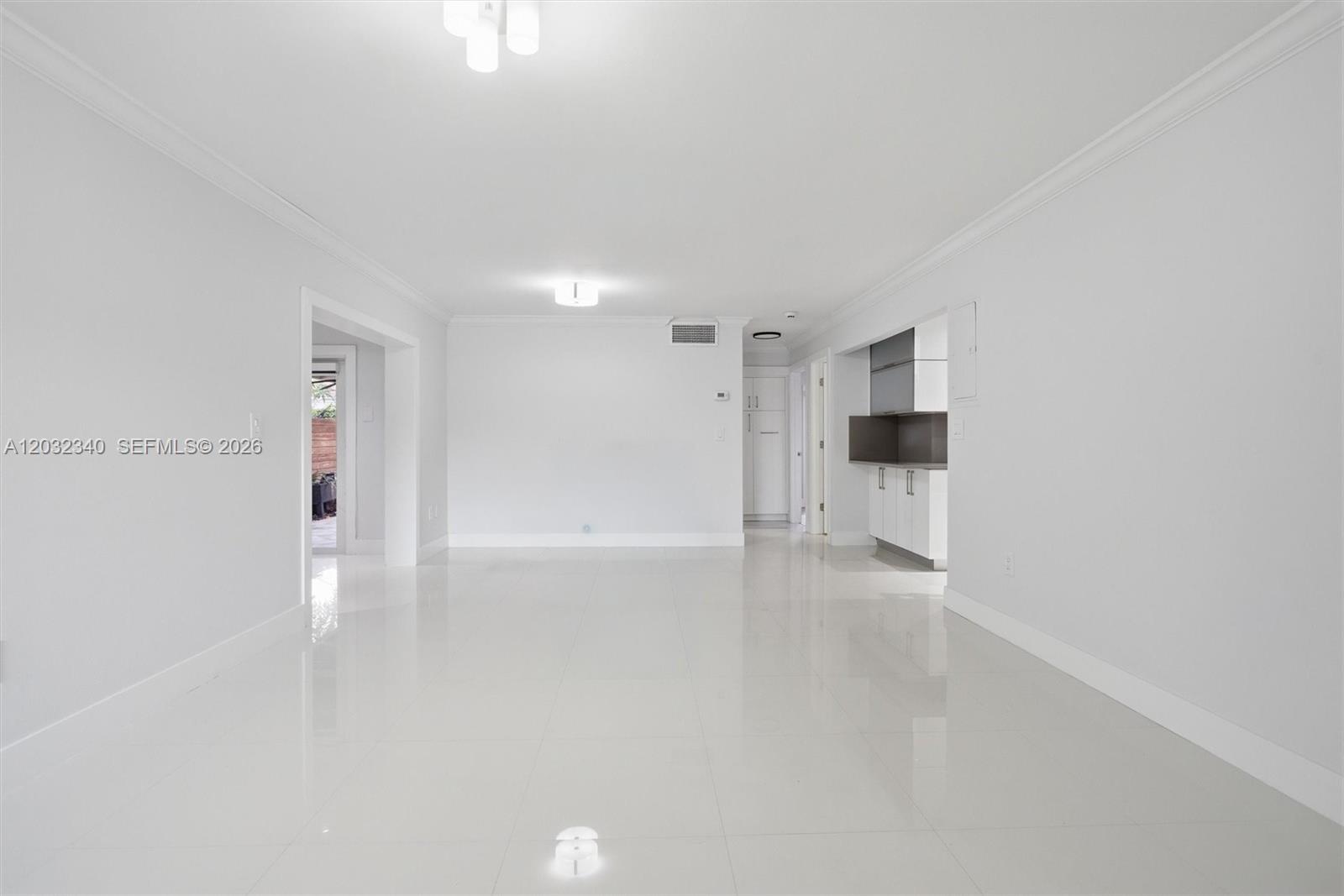 LAKES OF ACADIA UNIT 3 TH - Residential