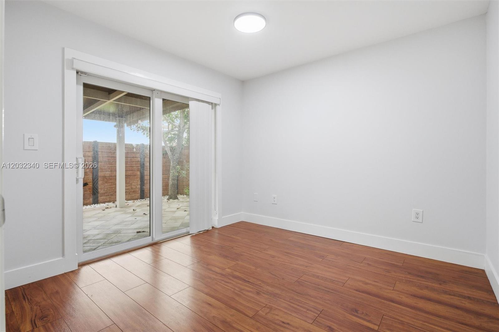 LAKES OF ACADIA UNIT 3 TH - Residential