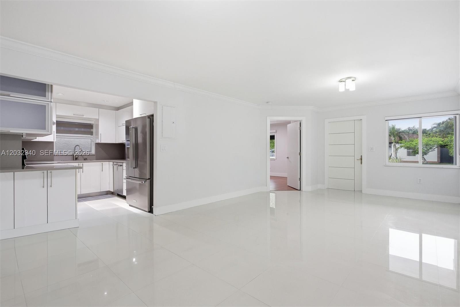 LAKES OF ACADIA UNIT 3 TH - Residential