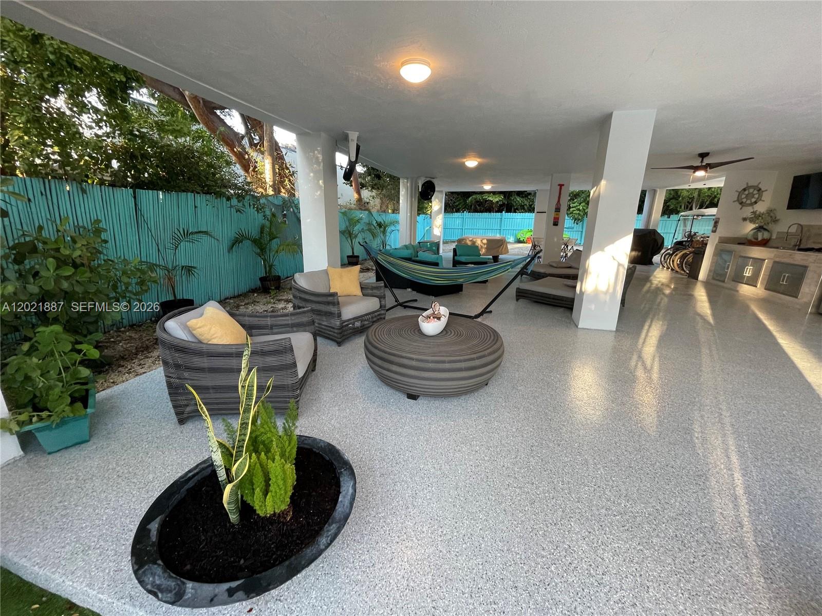 SEASIDE 1ST ADD - Residential